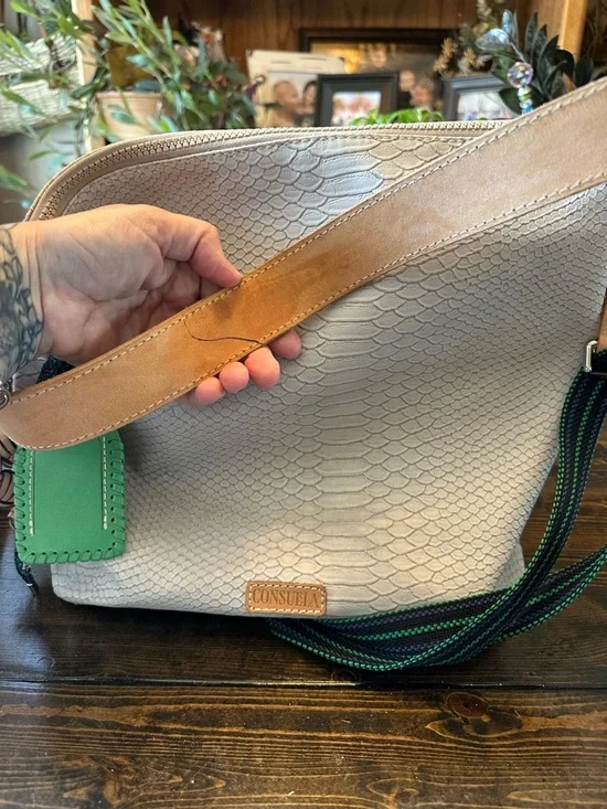 Consuela THUNDERBIRD hobo bag - Picture 6 of 9